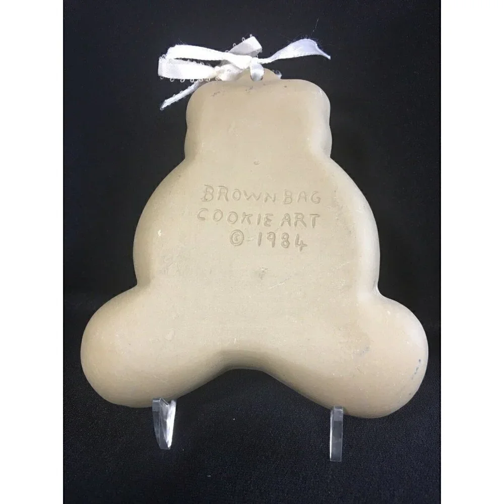 Nice! Brown Bag Cookie Art 1984 Teddy Bear Shape Mold